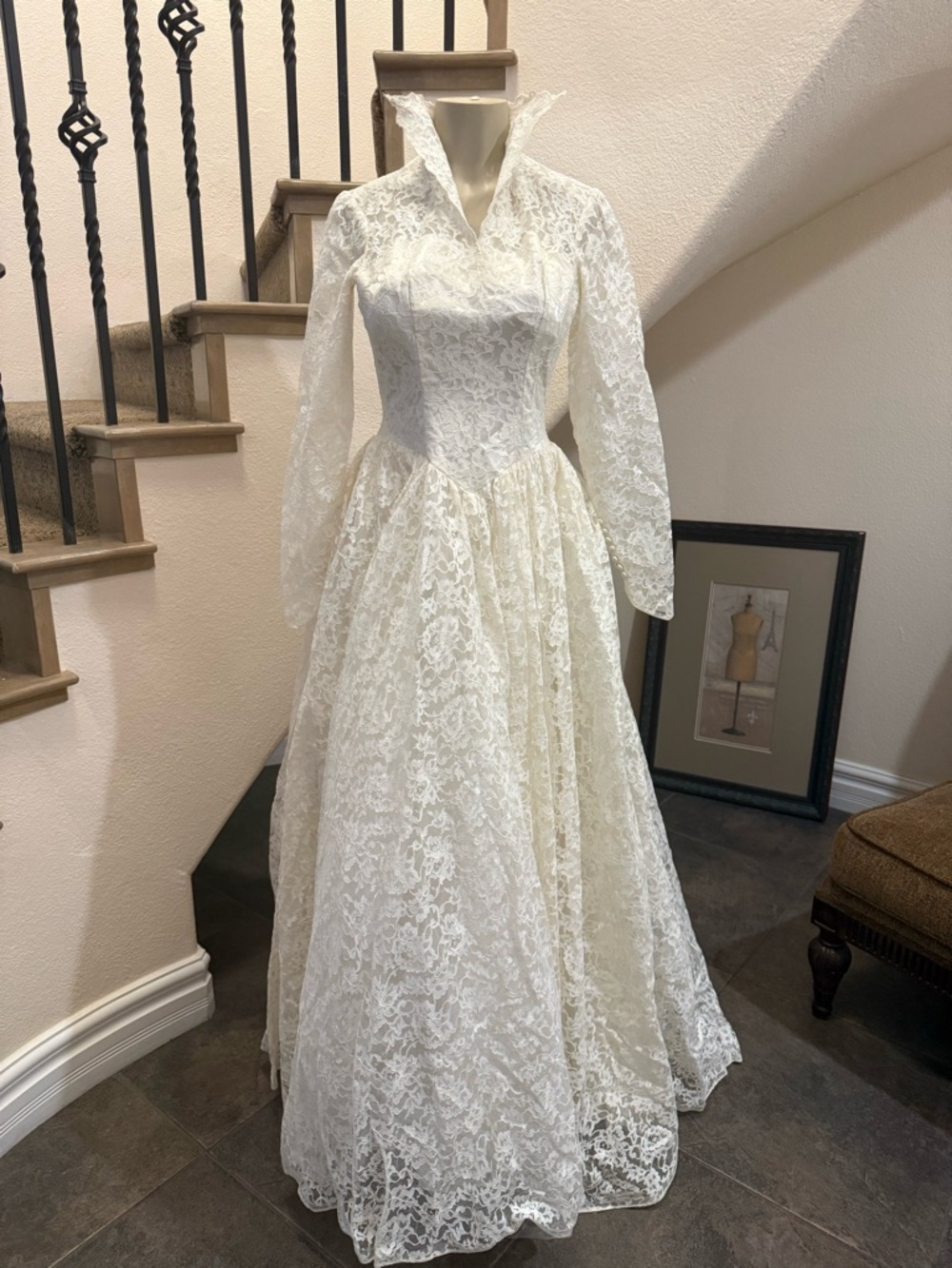 Vintage Lace Wedding Dress XS Petite Button Back High Neck Long Sleeve Bridal